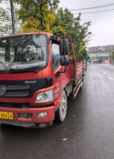 成都市地区处理福田欧马可3五米二平板车