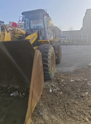 临沂市地区处理几台17/18年柳工50铲车