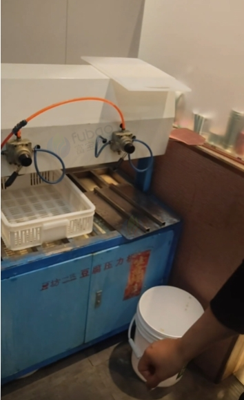 日照市地区处理做豆腐全套磨浆机煮浆机蒸汽机压浆机设备