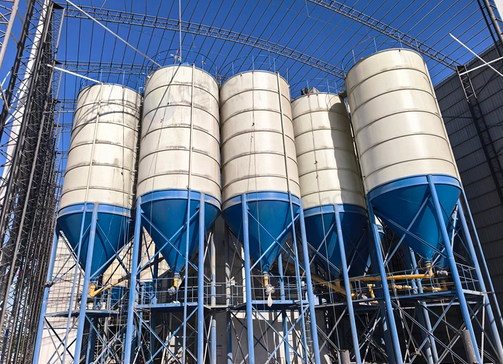 北京地区处理300吨水泥罐