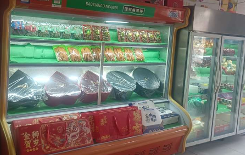 通辽市地区处理三台冷藏展示柜