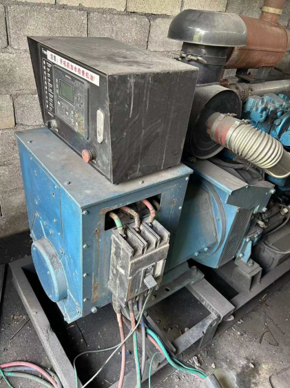 供应：200kw柴油发电机组