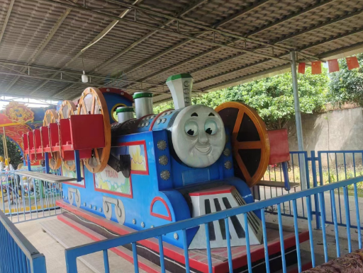 供应：游乐场设备