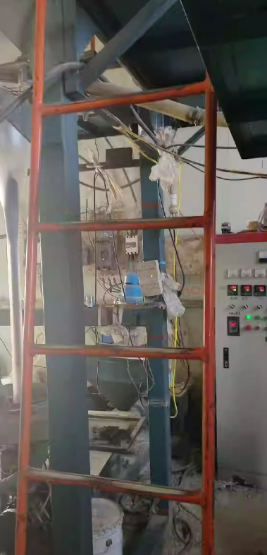 南阳地区处理吹膜印刷、制袋全套流水线、11千瓦捷豹螺杆空压机等