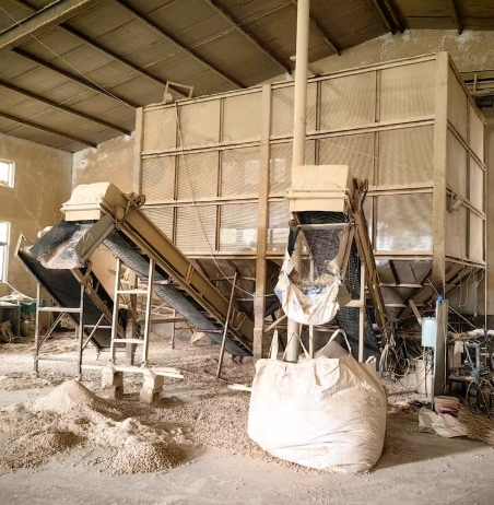 临沂地区处理4台宇龙560颗粒机全套生产线