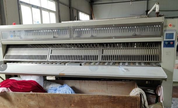 宿迁地区工厂处理水洗机2台、烘干机3台、烫平机1台、折叠机1台