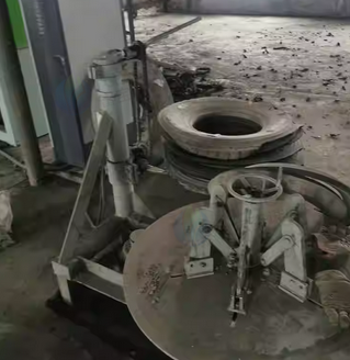 乌鲁木齐地区处理小型废旧轮胎胶粉机 800破碎机 轮胎口圈挤压钢丝机