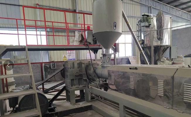 徐州地区工厂处理捷诚180螺杆挤出机一套