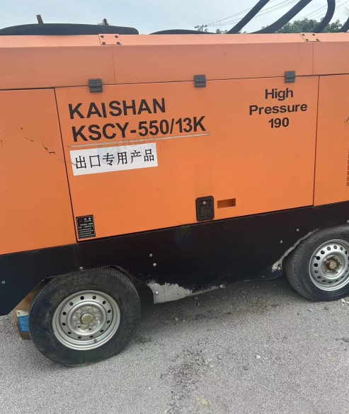 供应：露天潜孔钻车