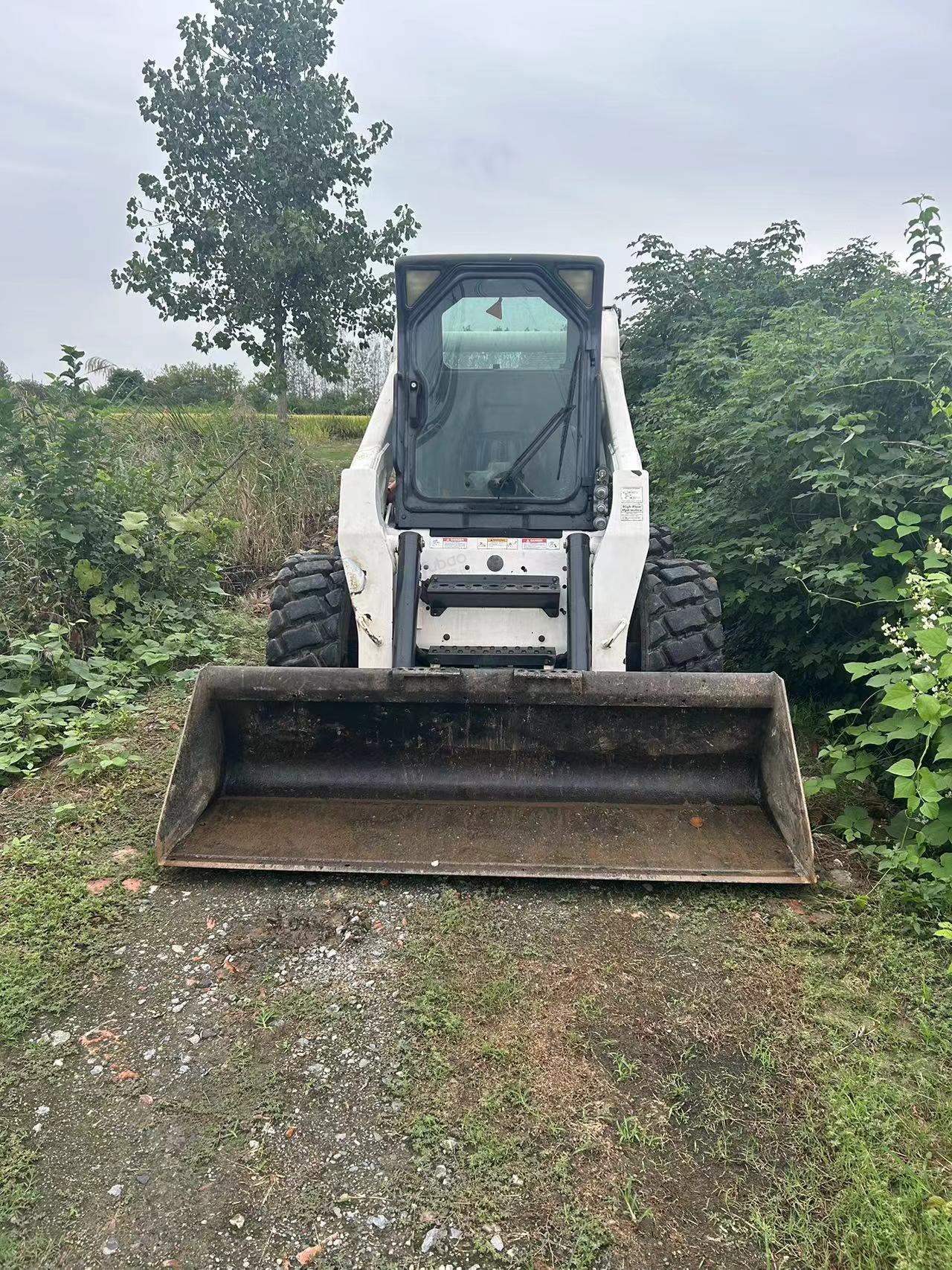 供应：山猫S300滑移装载机