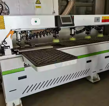 伊犁地区处理全屋定制PET柜门、吸塑柜门厂整体设备