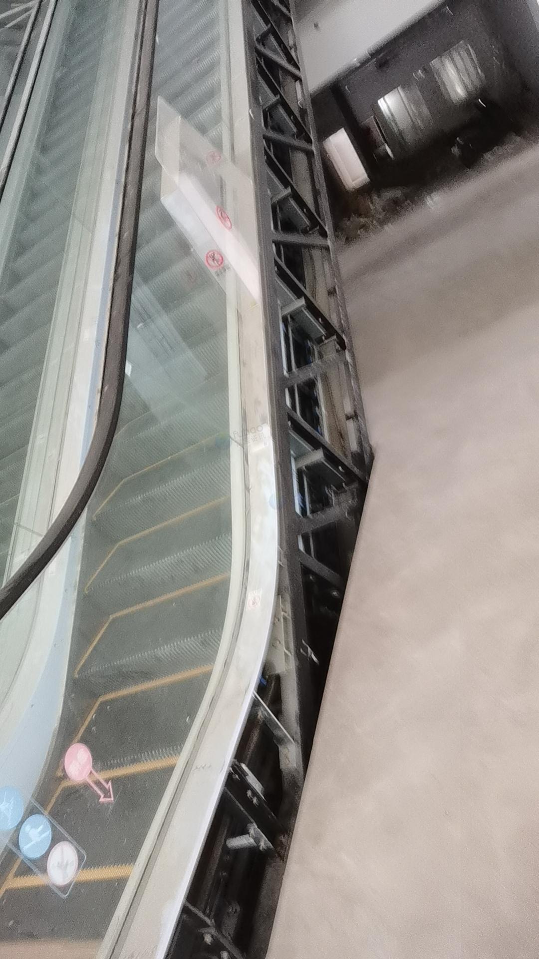 供应：两部三菱电梯