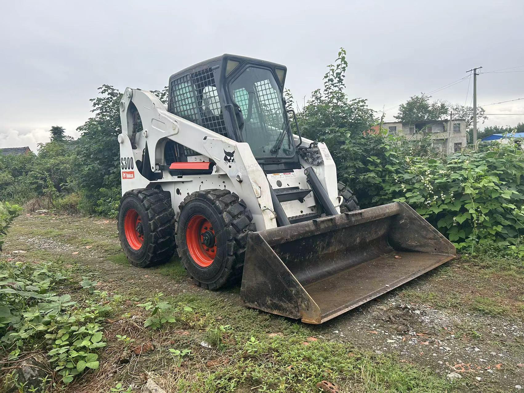 供应：山猫S300滑移装载机