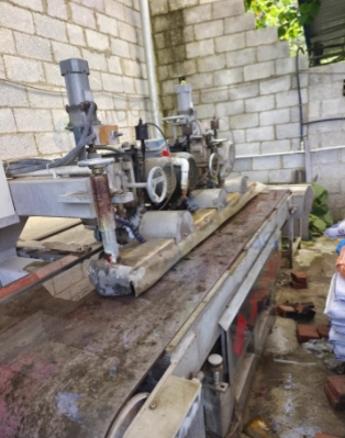 河池地区处理鸿运数控三刀切割机